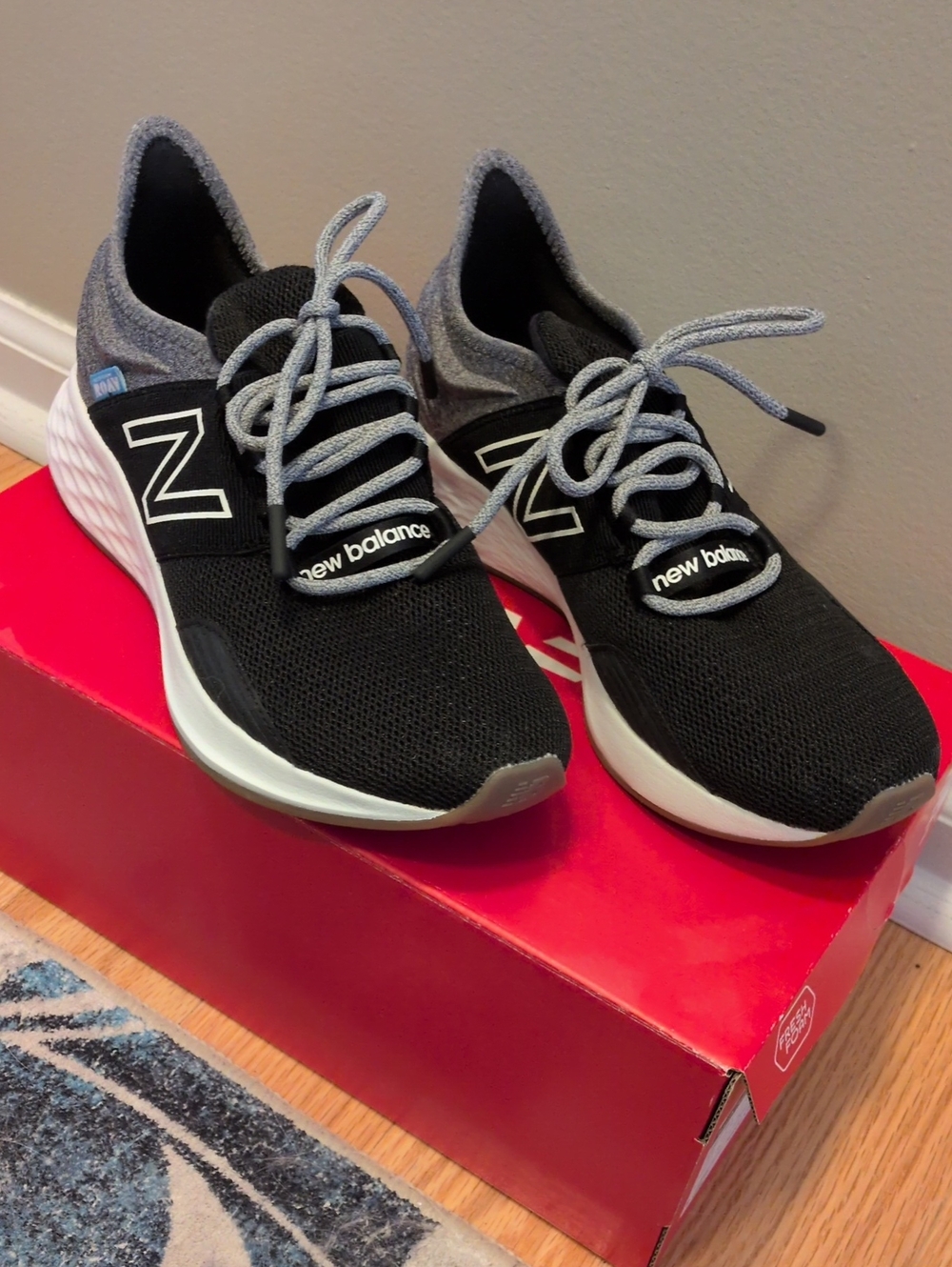New Balance Women's Black and Gray Lightweight Knit Sneakers